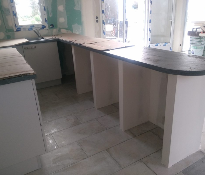 Création d'un bar de cuisine en placo